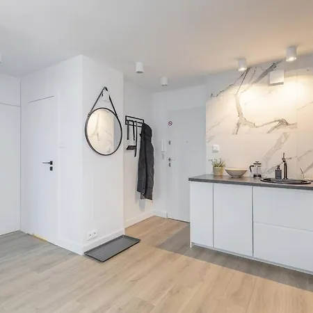 Superapart Jana Pawla Ii, 302 Cozy Urban Retreat, Perfect For Couples