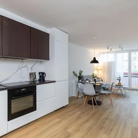 Superapart Jana Pawla Ii, 302 Cozy Urban Retreat, Perfect For Couples شقة